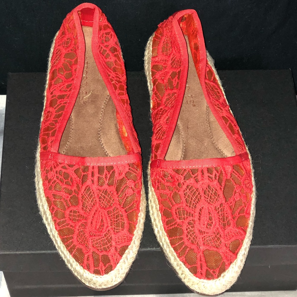 NWOT Aerosoles lace, flat espadrille, burnt orange
